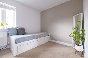 Bedroom- click for photo gallery